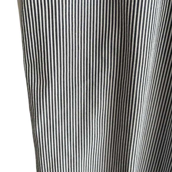 Alfred Dunner Seersucker Striped Pull On Pants 16W Gray White Cropped Coastal - Picture 5 of 13